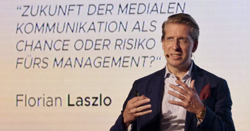 OBSERVER CEO Florian Laszlo beim Zukunftsforum Ramsau am Dachstein 2024